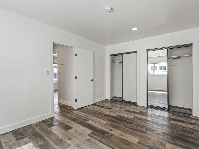 2730 Raymond Ave — Photo 18