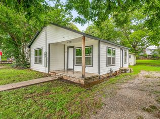 1271 W Swan St, Stephenville, TX 76401