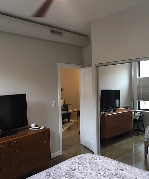 1822 W Wabansia Ave #2R — Photo 9