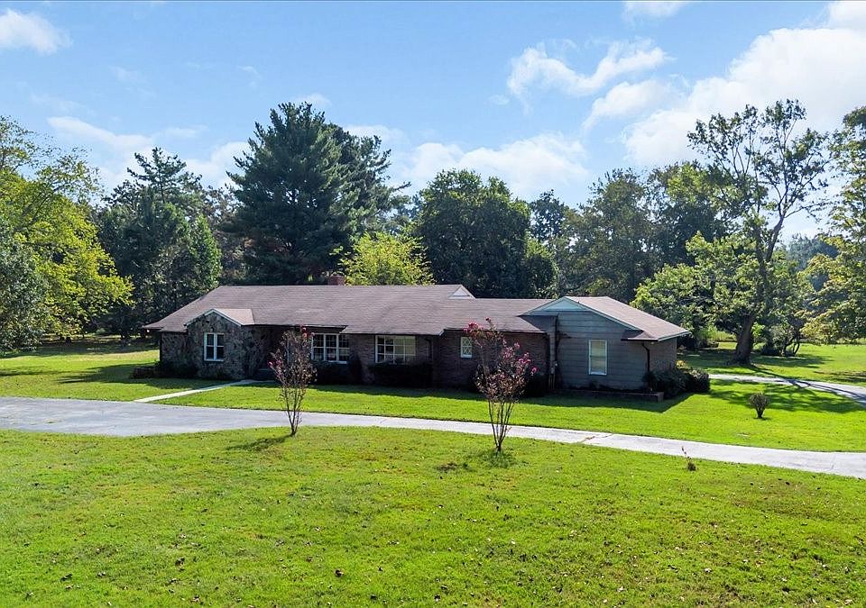 1st image of 219 Cat Creek Rd