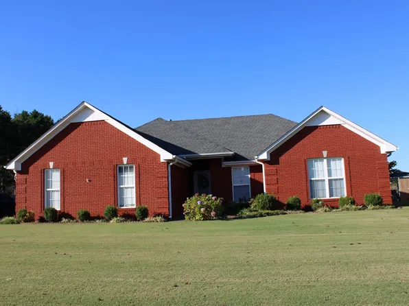 316 Heathrow Dr, Florence, AL 35633