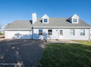 11120 31p St SW, Dickinson, ND 58601