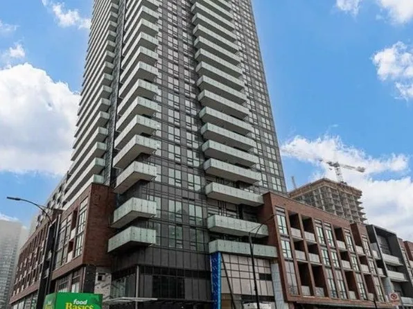 430 Square One Dr, Mississauga, ON