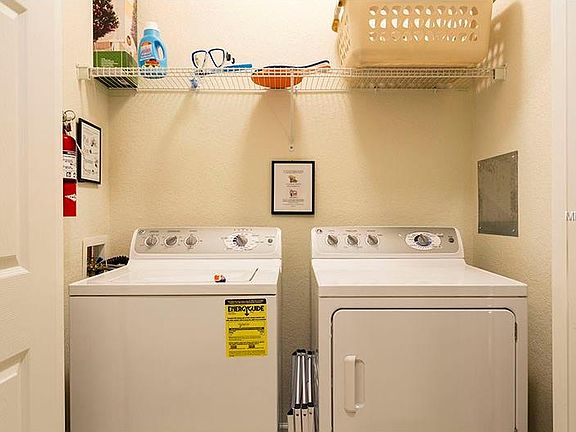 5th image of 4024 Breakview Dr #202