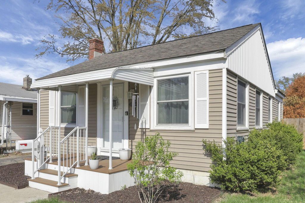 Real estate listing image