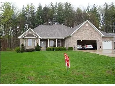 3210 N Country Club Rd photo 1
