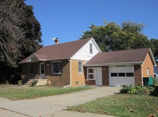 1120 Summit St, Joliet, IL 60435