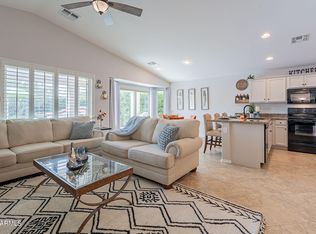 823 E Harmony Way, San Tan Valley, AZ 85140