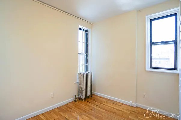 Rented by City Connections Realty | media 16