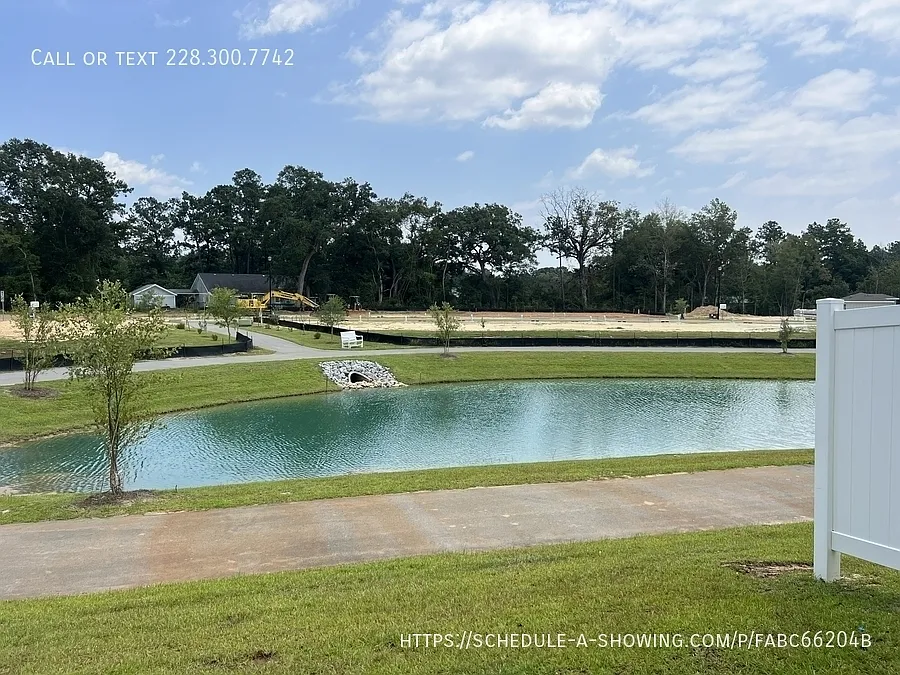 3 bed, 2.5 bath, 1537 sqft, $1,850 — Photo 2