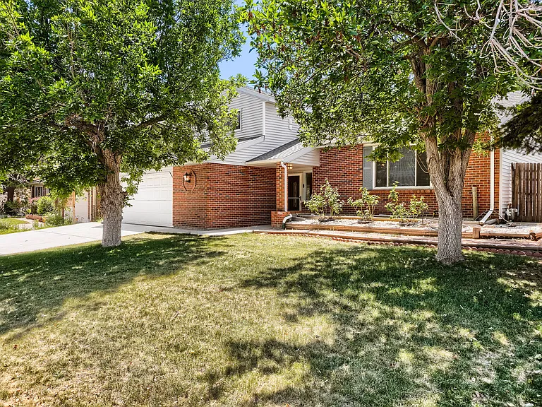 14500 E Evans Pl — Photo 2
