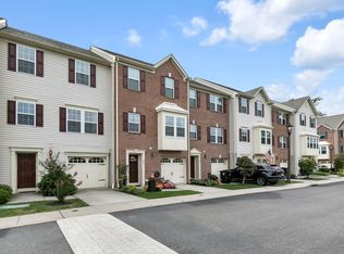 205 Zilinski Dr, Belford, NJ 07718