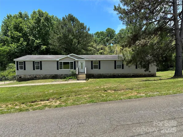 9044 Forington Ln, Gastonia, NC 28056
