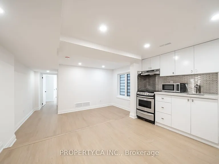 344 Highfield Rd #LOWER — Photo 5