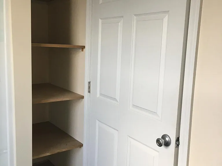 12 Main St #5 — Photo 14