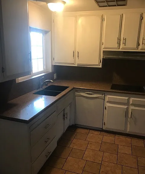 2716 Eric Ct — Photo 5