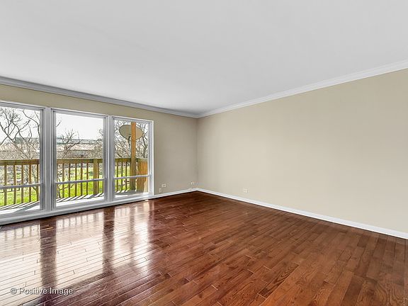 3rd image of 2213 Arbor Cir APT 23