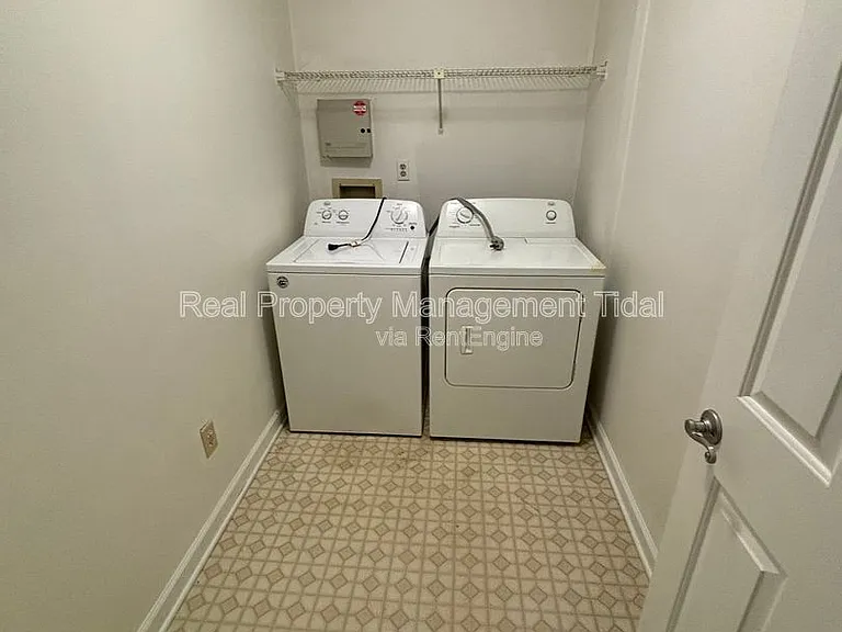 610 Guy Ln — Photo 31