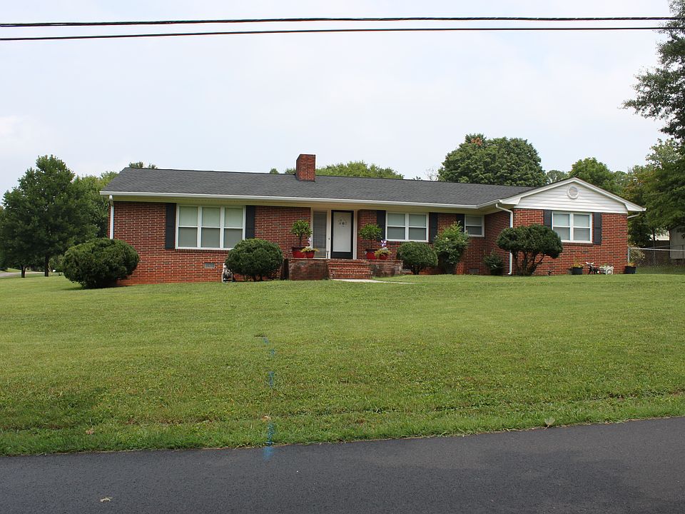 1st image of 505 Westview Dr NE