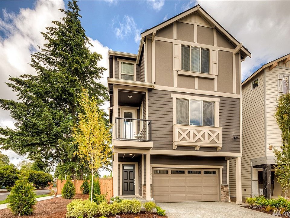 1st image of 21028 2nd Ave W #12