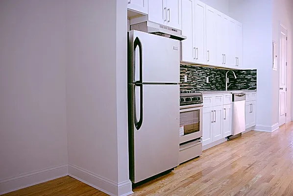 Rented by BIG Management NY | media 20