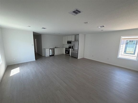 2nd image of 346 Lucia Way
