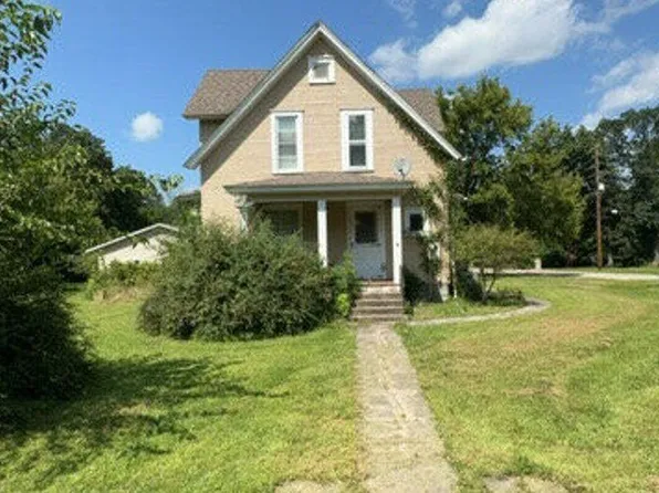 1201 James St, Webster City, IA 50595