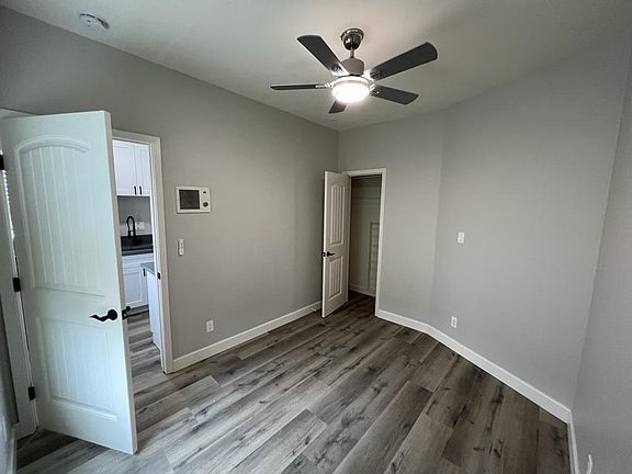 5th image of 3625 Park Blvd #J