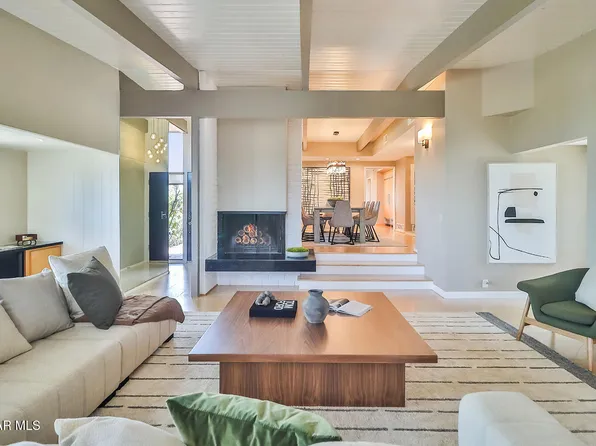 1408 N Kenter Ave, Los Angeles, CA 90049