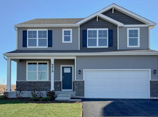 9987 Edgebrook Ln, Huntley, IL 60142