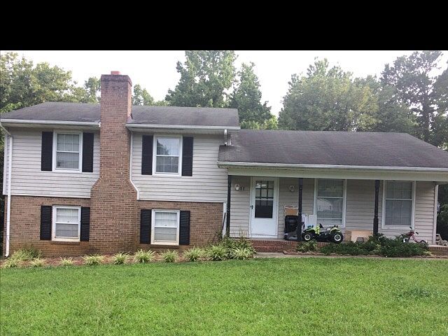 1st image of 11 Limerick Ct