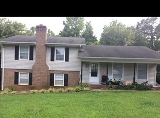 11 Limerick Ct, Greensboro, NC 27406