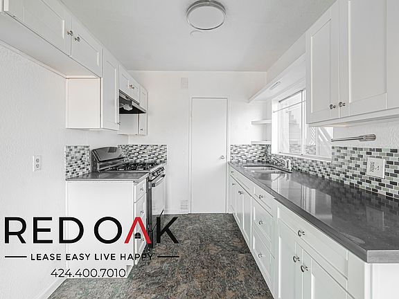 2nd image of 476 Crane Blvd #476