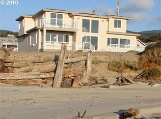 211 S 6th Ave, Rockaway Beach, OR 97136