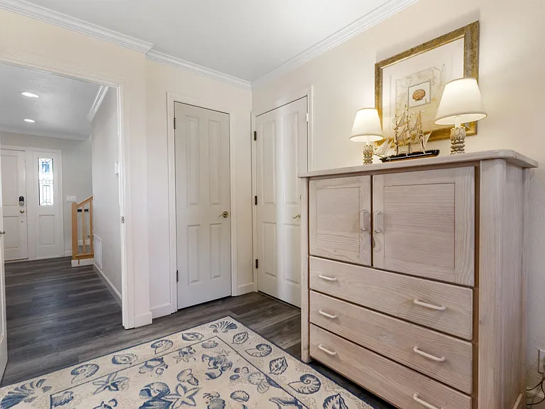 2124 W Cliff Dr — Photo 17