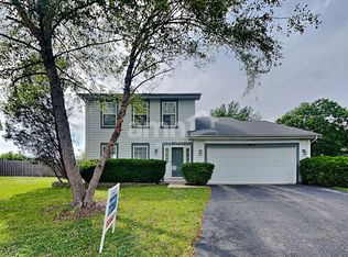 2415 Sisters Ct, Naperville, IL 60564