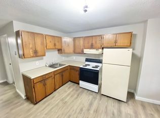 828 Chicopee St UNIT 4, Chicopee, MA 01013