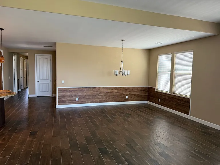 2206 Calgary Dr — Photo 11