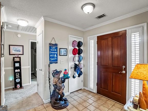 3rd image of 3492 Rosebud Rd