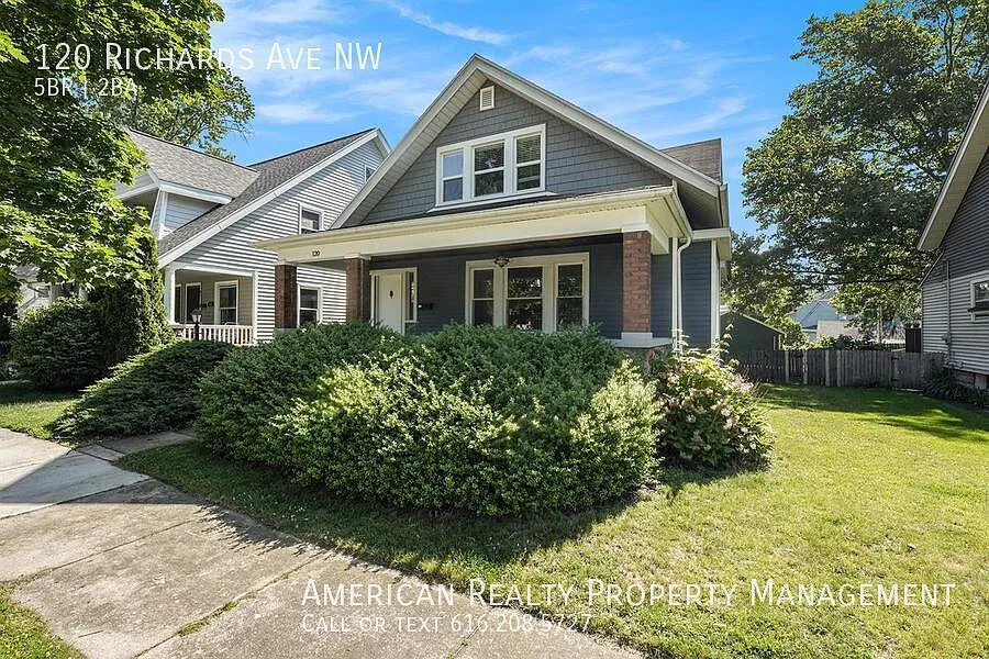 120 Richards Ave NW