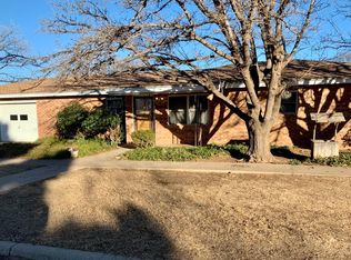 1702 Avenue I, Ralls, TX 79357