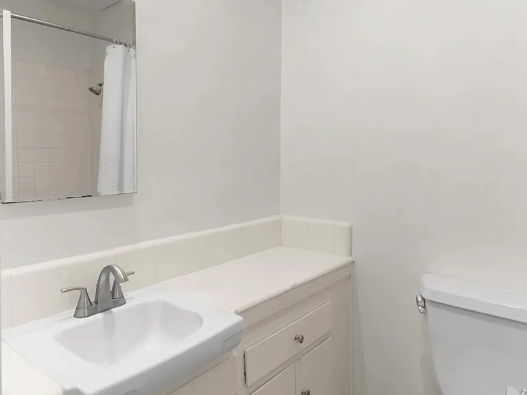 1444-1452 Colby Ave #1452-3 — Photo 11
