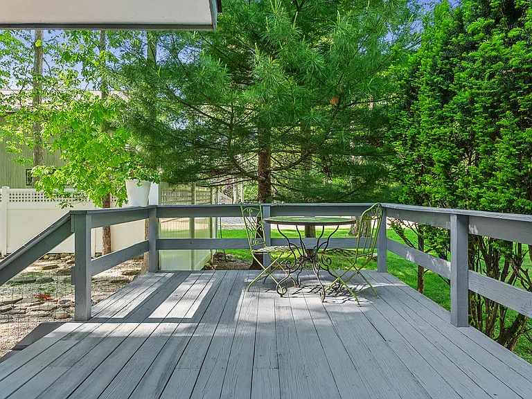 230 Norfolk Dr — Photo 26