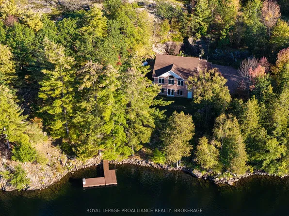 1133 Sassy Tree Ln, South Frontenac, ON K0H 1W0