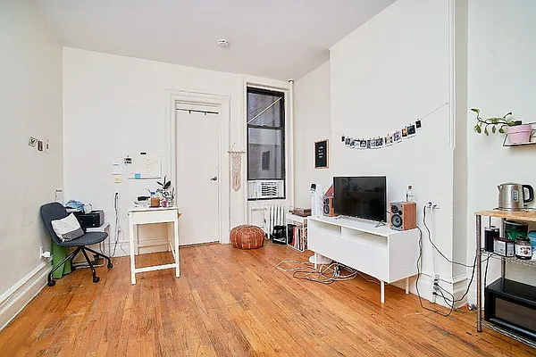 Rented by Living New York | media 13