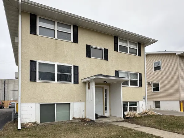 1251 4 1/2 St NW, Rochester, MN
