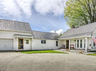 401 North St, Chester, VT 05143