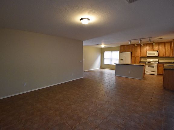 5th image of 4616 W Burgess Ln