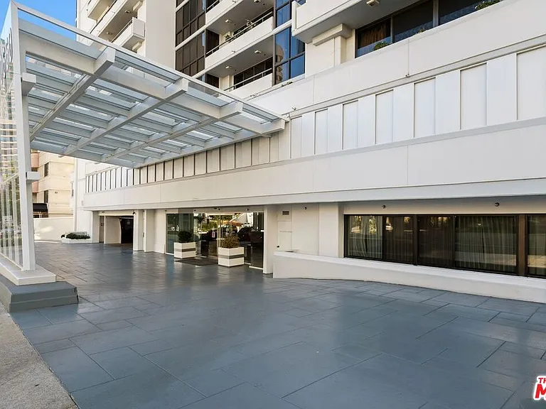 10660 Wilshire Blvd #101 — Photo 2