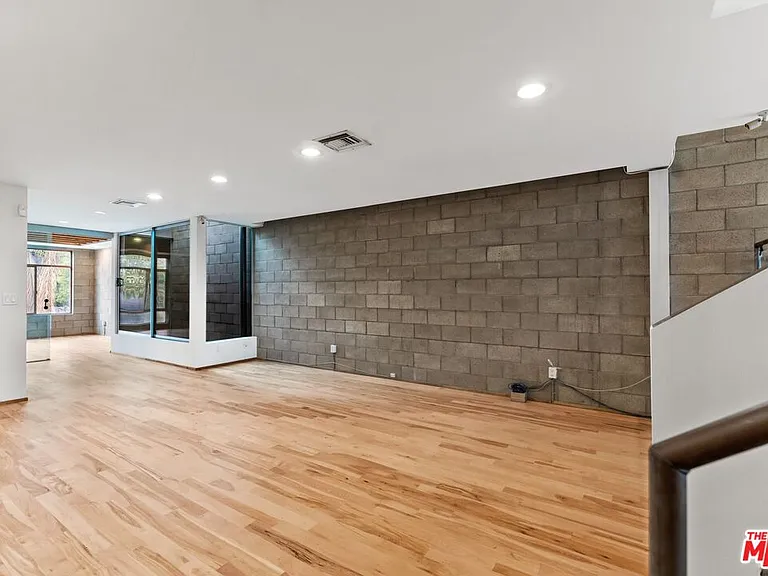 6615 Melrose Ave #3 — Photo 12